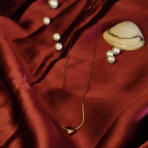 HEART OF GOLD NECHKLACE